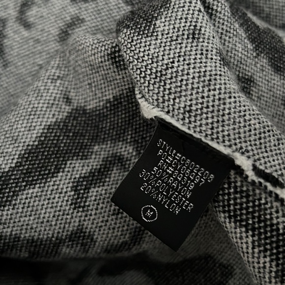 Cyrus black and white floral printed cardiagn - Beautiful!!! - Picture 6 of 6